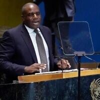 Le ministre britannique des Affaires étrangères, David Lammy, s'adressant au Sommet de l'avenir, lors de l'Assemblée générale des Nations unies, le 23 septembre 2024. (Crédit : Richard Drew/AP)