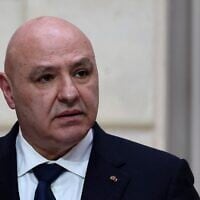 Le président libanais Joseph Aoun assiste à une conférence de presse conjointe avec le président français Emmanuel Macron au palais de l'Elysée, à Paris, Friday, le 28 mars 2025. (Sarah Meyssonnier/Pool via AP)