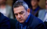 Ron Tomer, président de l'Association des fabricants israéliens, assiste à une réunion de la commission des Finances de la Knesset, le 6 décembre 2022. (Olivier Fitoussi/Flash90)
