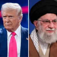 (À gauche) Le président américain Donald Trump à la Conservative Political Action Conference (CPAC), au Gaylord National Resort Convention Center d'Oxon Hill, dans le Maryland, le 22 février 2025. (AP Photo/Jose Luis Magana) ; (À droite) Le guide suprême iranien, l'ayatollah Ali Khamenei, rencontrant des politiciens et des représentants du gouvernement, à Téhéran, le 3 avril 2024. (Crédit : KHAMENEI.IR/AFP)