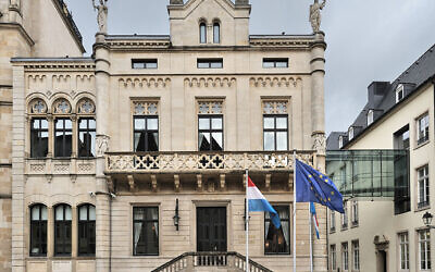 L'immeuble de la Chambre des députés, le parlement luxembourgeois, à Luxembourg-ville, le 10 novembre 2009. Illustration (Crédit : Cayambe / CC BY-SA 3.0)