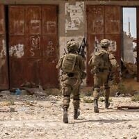 Des soldats de la Brigade Golani opérant à Rafah, dans le sud de Gaza, sur une photo diffusée le 10 mai 2025. (Crédit : Armée israélienne)