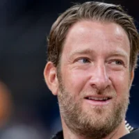 Dave Portnoy, fondateur et PDG de Barstool Sports, avant le match entre les Loyola Ramblers (Illinois) et les Florida Atlantic Owls lors du Barstool Sports Invitational à la Wintrust Arena, à Chicago, dans l'Illinois, le 8 novembre 2023. (Crédit : Michael Hickey/Getty Images/AFP)