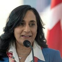 La nouvelle ministre canadienne des Transports, Anita Anand, (Crédit : ANDREJ IVANOV / AFP)