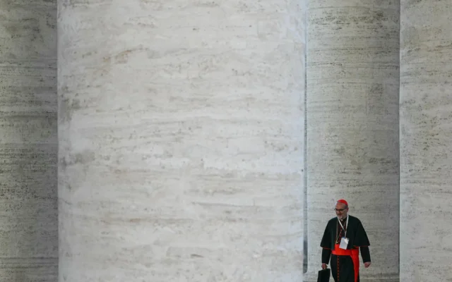 Le cardinal italien et patriarche latin de Jérusalem Pierbattista Pizzaballa arrive à la sixième réunion de la congrégation au Vatican, le 29 avril 2025. (Crédit : Andreas Solaro/AFP) Le cardinal italien et patriarche latin de Jérusalem Pierbattista Pizzaballa arrive à la sixième réunion de la congrégation au Vatican, le 29 avril 2025. (Crédit : Andreas Solaro/AFP)
