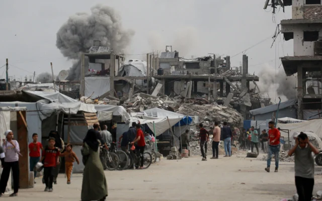 Une frappe israélienne à Jabalia dans le nord de la bande de Gaza le 15 mai 2025 (Crédit : Bashar TALEB / AFP)
