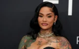 Kehlani arrivant à la 67ᵉ édition des Grammy Awards le 2 février 2025 à Los Angeles. (Crédit : Jordan Strauss/Invision/AP)