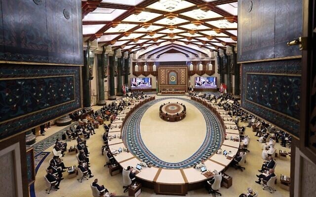 Les dirigeants arabes assistant au 34e sommet de la Ligue arabe, à Bagdad, en Irak, le 17 mai 2025. (Crédit : Thaier al-Sudani/Pool via AP)