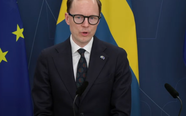 Le ministre suédois du Travail et de l'Intégration Mats Persson sur X. (Capture d'écran/YouTube) Le ministre suédois du Travail et de l'Intégration Mats Persson sur X. (Capture d'écran/YouTube)