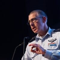 Le brigadier général Nimrod Sheffer, chef du Directorat de la Planification de l'armée israélienne, s'exprimant lors de la conférence diplomatique du Jerusalem Post, à l'hôtel David Citadel, à Jérusalem, le 11 décembre 2014. (Crédit : Miriam Alster/Flash90)