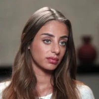 L'ex-otage Mia Schem lors d'une interview savrec la chaîne d'information N12, le 3 mai 2025. (Capture d'écran/N12)
