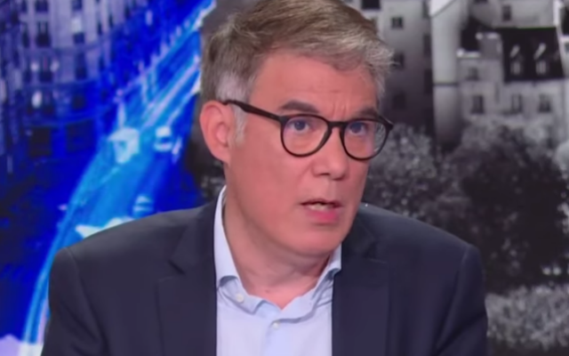 Le premier secrétaire du Parti socialiste, Olivier Faure, donne une interview sur BFMTV, le 4 mar 2025. (Capture d'écran Youtube / BFMTV) Le premier secrétaire du Parti socialiste, Olivier Faure, donne une interview sur BFMTV, le 4 mar 2025. (Capture d'écran Youtube / BFMTV)