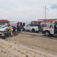 Les lieux d'une collision mortelle, sur la route 90, près du carrefour Arava, le 15 mai 2024 (Magen David Adom)