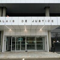 L'entrée du tribunal de Nanterre, le 30 janvier 2025. (Crédit : Bertrand GUAY / AFP)