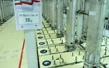 Photo publiée par l’Organisation iranienne de l’énergie atomique montre des centrifugeuses dans l’installation d’enrichissement d’uranium de Natanz, près de Natanz, en Iran, le 5 novembre 2019. (Crédit : Organisation iranienne de l’énergie atomique/AP)