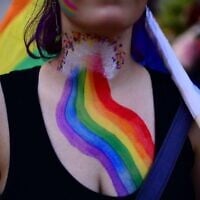 Des membres de la communauté LGBTQ+ et leurs sympathisants participant à la Gay Pride de Tel Aviv, le 6 juin 2024. (Crédit : Tomer Neuberg/Flash90)