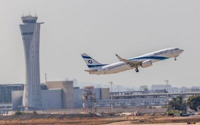 Un vol d'El Al décolle de l'aéroport international Ben Gurion, à la sortie de Tel Aviv, le 25 août 2024. (Yossi Aloni / Flash90)