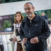 Le chef du service des enquêtes et du renseignement de la police de Judée-Samarie, le commandant Avishai Muallem, arrive au siège du service des enquêtes internes de la police à Jérusalem, le 4 février 2025 (Chaim Goldberg/Flash90)