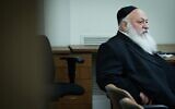 Le chef du parti Yahadout HaTorah, Yitzchak Goldknopf, assistant à une réunion de faction de la Knesset, le 19 mai 2025. (Crédit : Oren Ben Hakoon/Flash90)