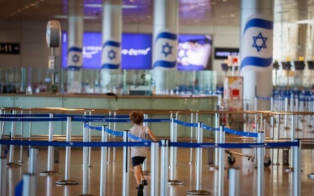 L'aéroport international Ben Gurion près de Tel Aviv, le 13 juin 2025. (Crédit : Roy Alima/Flash90)
