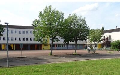 Le lycée Janot-Curie de Sens (Yonne). (Crédit : lyc-janot-curie-sens.eclat-bfc.fr)