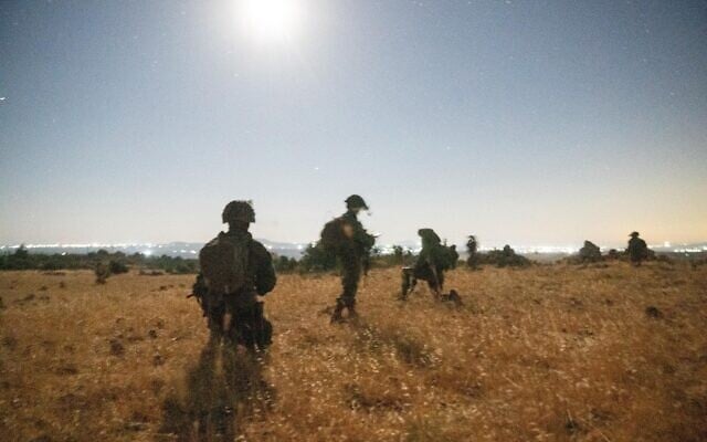 Des soldats de la brigade Alexandroni opérant dans le sud de la Syrie, sur une photo publiée le 29 juin 2025. (Crédit : Armée israélienne)