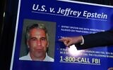 Le procureur américain du district sud de New York, Geoffrey Berman (non représenté), énonce les accusations visant Jeffrey Epstein le 8 juillet 2019 à New York. (Crédit : Stephanie Keith/Getty Images North America/Getty Images via AFP)