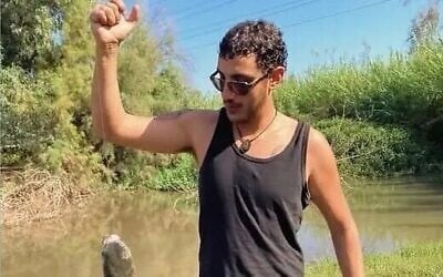 Daniel Edri, qui a servi comme réserviste à Gaza et au Liban, avant de se suicider du à un syndrome de stress post-traumatique (TSPT), sur une photo non datée. (Crédit : Autorisation ; utilisée conformément à la clause 27a de la loi sur le droit d'auteur)