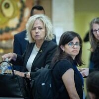 La procureure générale Gali Baharav-Miara assistant à une réunion de la commission de la Constitution, du Droit et de la Justice de la Knesset, le 27 avril 2025. (Crédit : Yonatan Sindel/Flash90)