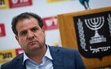 Le député Ayman Odeh assistant à une réunion de la faction Hadash-Taal, à la Knesset, à Jérusalem, le 30 juin 2025. (Crédit : Yonatan Sindel/Flash90)