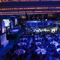 Plus de 1 200 personnes se rassemblent pour un gala de la FIDF à New York le 23 octobre 2017. (Shahar Azran/FIDF)
