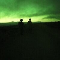 Des soldats de l'armée israélienne opérant dans le sud du Liban, sur une image publiée le 9 juillet 2025. (Crédit : Armée israélienne)