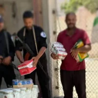 Des membres du clan Abu Shabab à Gaza, dans la capture d'écran d'une vidéo récente qui a été postée par le groupe. (Capture d'écran : Facebook)