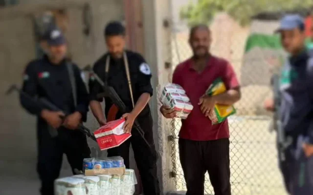 Des membres du clan Abu Shabab à Gaza, dans la capture d'écran d'une vidéo récente qui a été postée par le groupe. (Capture d'écran : Facebook) Des membres du clan Abu Shabab à Gaza, dans la capture d'écran d'une vidéo récente qui a été postée par le groupe. (Capture d'écran : Facebook)