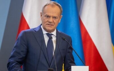 Le Premier ministre polonais Donald Tusk à Varsovie, le 28 mars 2024 (Crédit : Wojtek Radwanski / AFP)
