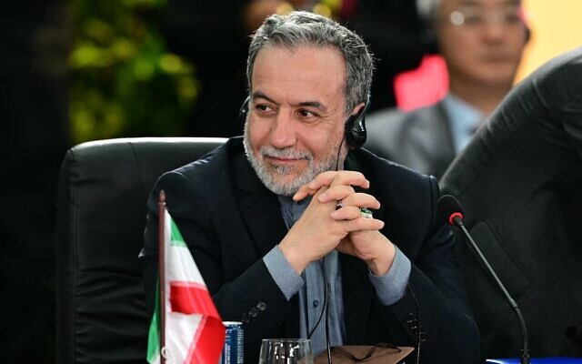 Le ministre iranien des Affaires étrangères Abbas Araghchi lors de la deuxième séance plénière du sommet des BRICS à Rio de Janeiro, au Brésil, le 6 juillet 2025. (Crédit : Pablo Porciuncula/AFP)
