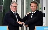 Le Premier ministre britannique Keir Starmer, à gauche, et le président français Emmanuel Macron lors d'une conférence de presse conjointe à Londres, le 10 juillet 2025. (Leon Neal/Pool Photo via AP)
