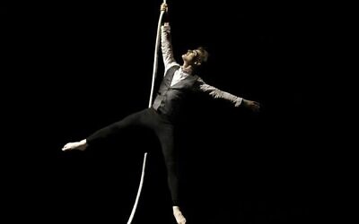 « Awakening », spectacle hongrois sans paroles au programme du prochain Festival international de marionnettes, du 17 au 21 août 2025 (Crédit Aliz Gyori)