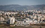 Vue de Beit Shemesh le 8 février 2021. (Crédit : Gershon Elinson/Flash90)