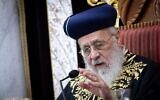 Le chef spirituel du parti Shas, le rabbin Yitzhak Yosef, lors d'un enseignement hebdomadaire, à la synagogue Yazdim, à Jérusalem, le 7 juin 2025. (Crédit : Chaïm Goldberg/FLASH90)
