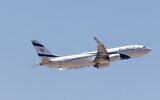Un vol El Al décollant de l'aéroport international Ben Gurion, en périphérie de Tel Aviv, le 19 juin 2025. (Crédit : Yossi Aloni/Flash90)