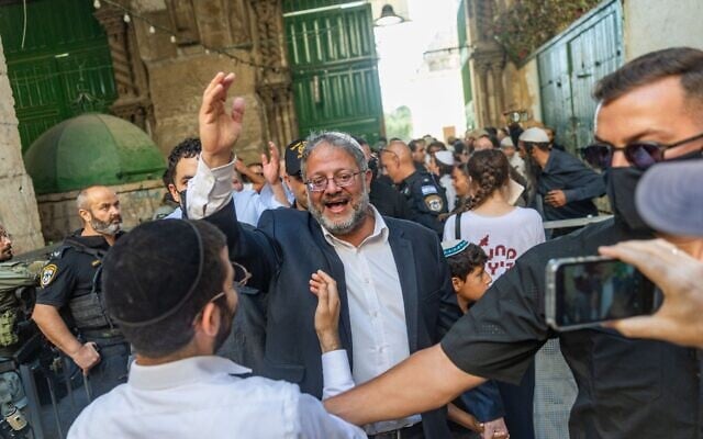 Le ministre de la Sécurité nationale, Itamar Ben Gvir, après une visite sur le Mont du Temple à Jérusalem, le 3 août 2025. (Crédit : Chaim Goldberg/Flash90)