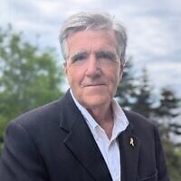 L'écrivain et défenseur pro-israélien et pro-juif Pat Johnson à Vancouver, en mai 2025. (Autorisation)