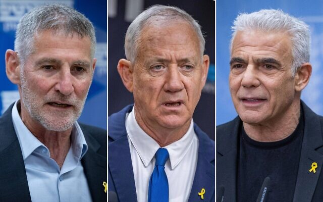 De gauche à droite : Le chef du parti Les Démocrates, Yaïr Golan, le chef du parti HaMahane HaMamlahti, Benny Gantz, et le chef du parti Yesh Atid, Yaïr Lapid, dirigeant les réunions de leurs factions respectives à la Knesset, à Jérusalem, le 26 mai 2025. (Crédits : Noam Revkin Fenton/Flash90) De gauche à droite : Le chef du parti Les Démocrates, Yaïr Golan, le chef du parti HaMahane HaMamlahti, Benny Gantz, et le chef du parti Yesh Atid, Yaïr Lapid, dirigeant les réunions de leurs factions respectives à la Knesset, à Jérusalem, le 26 mai 2025. (Crédits : Noam Revkin Fenton/Flash90)