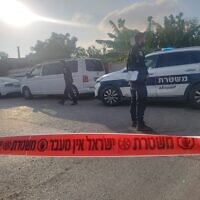 La scène d'une fusillade mortelle à Lod, le 23 juillet 2025. Illustration (Crédit : Police israélienne)