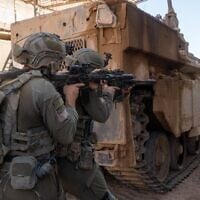 Des soldats de l'armée israélienne en opération, dans la bande de Gaza, sur une photo diffusée le 11 août 2025. (Crédit : Armée israélienne)