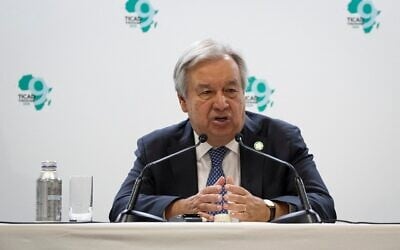Le secrétaire général des Nations unies, Antonio Guterres, s'exprimant lors d'une conférence de presse à la 9ᵉ Conférence internationale de Tokyo sur le développement de l'Afrique (TICAD 9), à Yokohama, dans la préfecture de Kanagawa, au sud de Tokyo, le 21 août 2025. (Crédit : Yuichi Yamazaki/AFP)