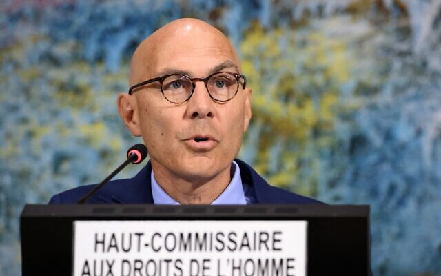 Le Haut-Commissaire des Nations unies aux droits de l'homme (HCDH), Volker Turk, prononçant son discours lors de l'ouverture de la 60ᵉ session du Conseil des droits de l'homme de l'ONU à Genève, le 8 septembre 2025. (Crédit : Fabrice Coffrini/AFP) Le Haut-Commissaire des Nations unies aux droits de l'homme (HCDH), Volker Turk, prononçant son discours lors de l'ouverture de la 60ᵉ session du Conseil des droits de l'homme de l'ONU à Genève, le 8 septembre 2025. (Crédit : Fabrice Coffrini/AFP)