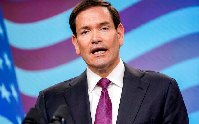 Le secrétaire d'État américain Marco Rubio lors d'une conférence de presse conjointe avec le Premier ministre israélien au bureau du Premier ministre à Jérusalem, le 15 septembre 2025. (Crédit : Nathan Howard / POOL / AFP) Le secrétaire d'État américain Marco Rubio lors d'une conférence de presse conjointe avec le Premier ministre israélien au bureau du Premier ministre à Jérusalem, le 15 septembre 2025. (Crédit : Nathan Howard / POOL / AFP)
