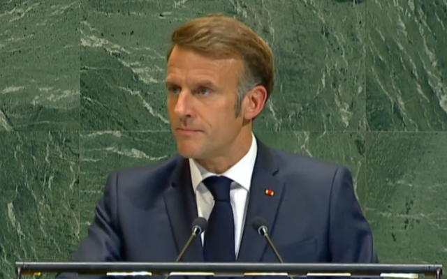 Emmanuel Macron à l'Assemblée générale de l'ONU, le 22 septembre 2025. (Crédit : capture d'écran X) Emmanuel Macron à l'Assemblée générale de l'ONU, le 22 septembre 2025. (Crédit : capture d'écran X)